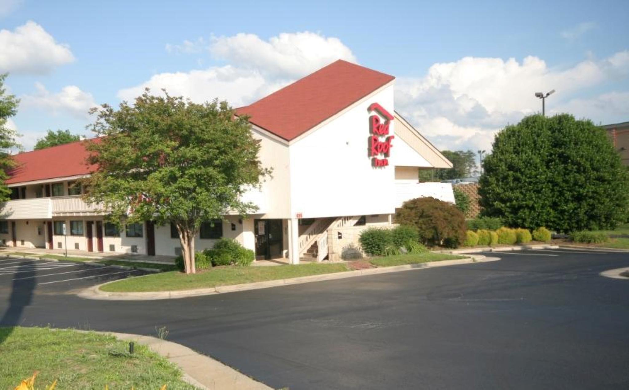 Red Roof Inn Greensboro Airport Exterior photo